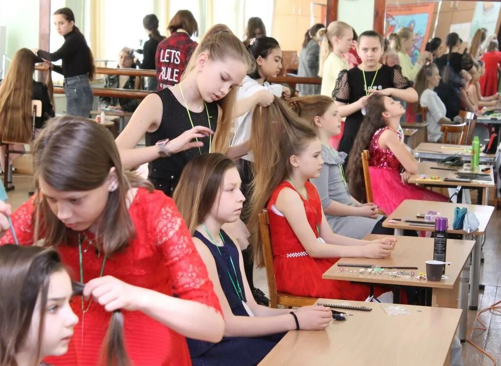 дом детскоготвлрчества центральный. дом творчества центральный новосибирск. дом творчества центральный новосибирск. конкурс парикмахеров 2021. чемпионат по парикмахерскому искусству 2021.