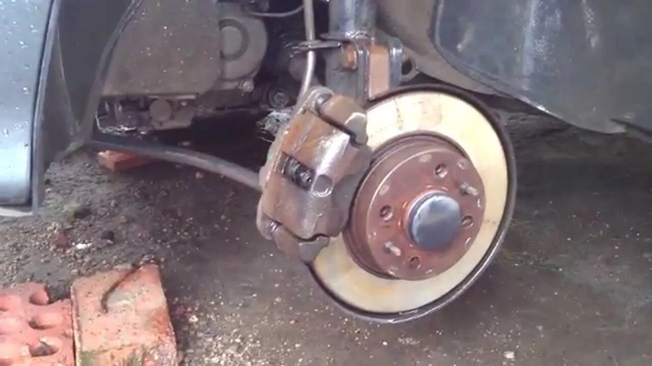 Тормозной поршень ваз 2109. Тормозной механизм переднего колеса автомобиля ваз 2110. Передние тормоза ваз 2107. Передние тормоза ваз 2114. Направляющие тормозных колодок комп.