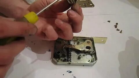 Ремонт защелки замка