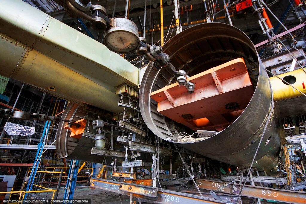 реактивная тяга в реактивном двигателе. Motor model z90 50w 220v 2000r-min. электродвигатель тяга. электродвигатель тяга. реверс турбовентиляторного двигателя.