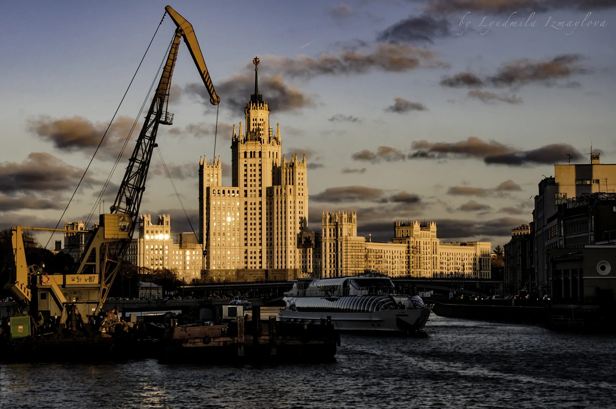 Пд в строительстве. Стройка. Стройка Москва. Красивая стройка. Стройка в городе.