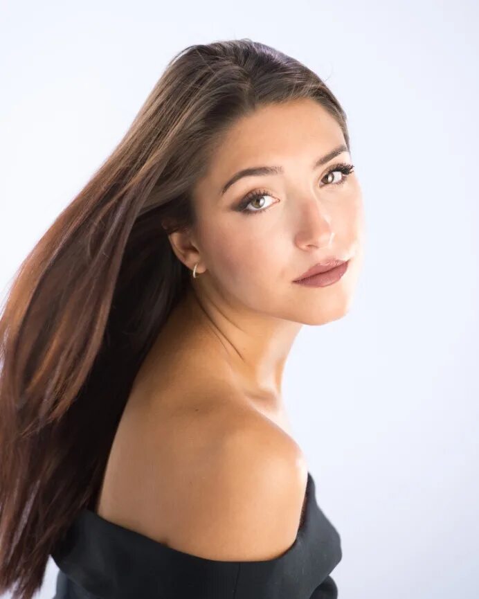 Star sessions 2021. Maisie nita. Julia star модель. Model session video. Ss nita star.