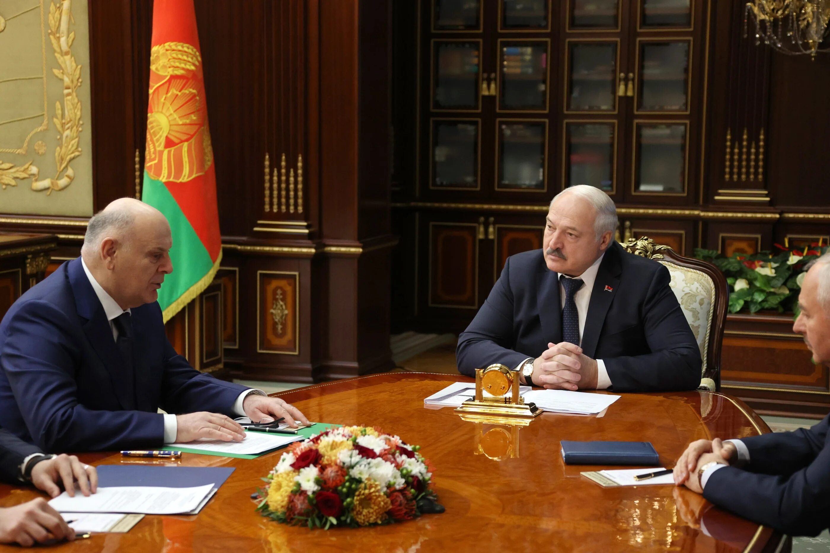 Переговоры 21. Лукашенко и Бжания. Встреча Лукашенко и Бжания. Лукашенко 2023.