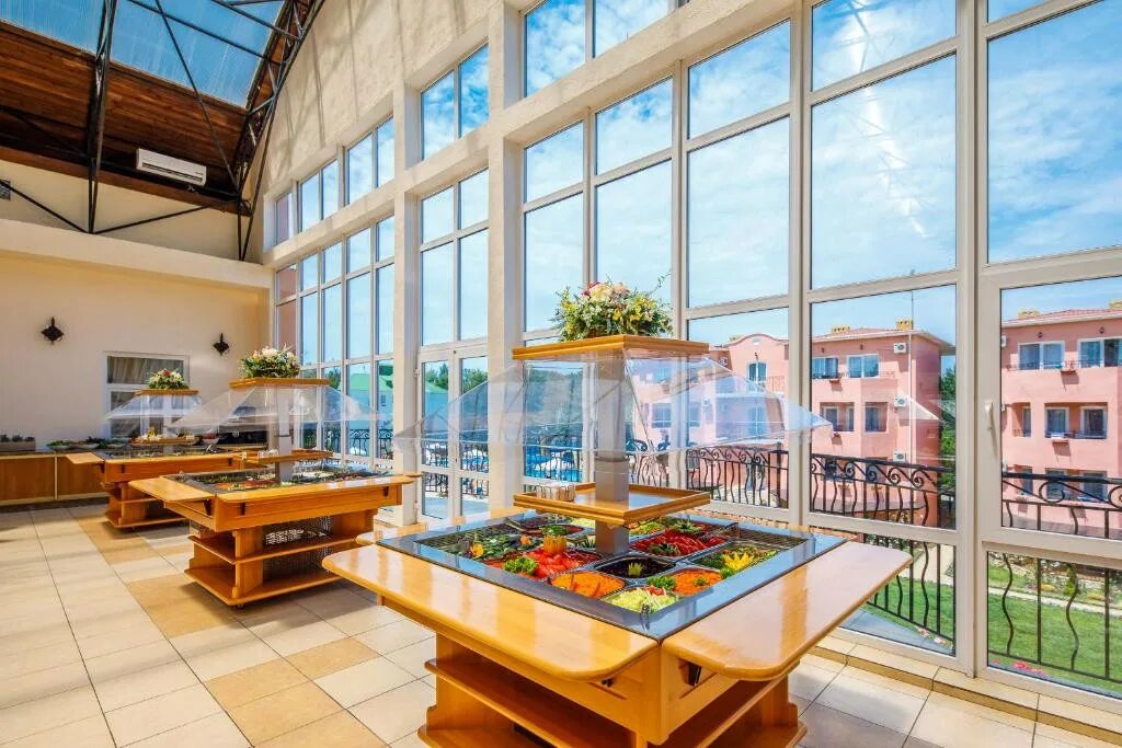 Фотографии отеля "Alean Family Resort & SPA Riviera" в Джемете, пр-т Пионерский 