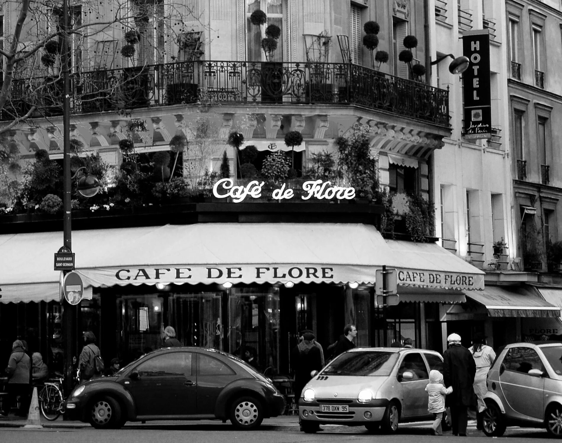 Кафе de Flore Париж. Бистро в Париже. Cafe de Flore меню. Кафе де париж