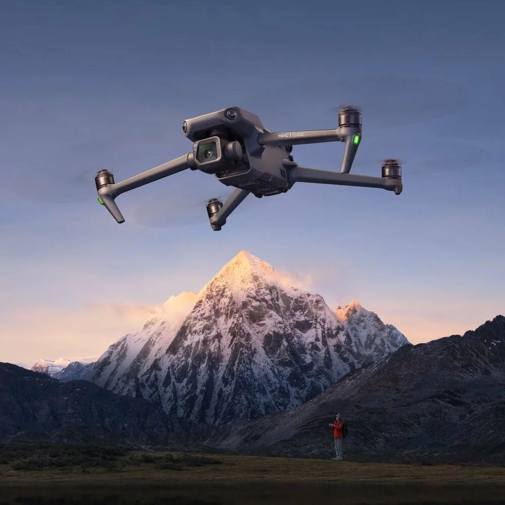 Квадрокоптер mavic 3 enterprise. Dji mavic 3 classic. мавик 3 classic квадрокоптер. dji mavic 3 classic dji rc. mavic 3 classic with dji rc.