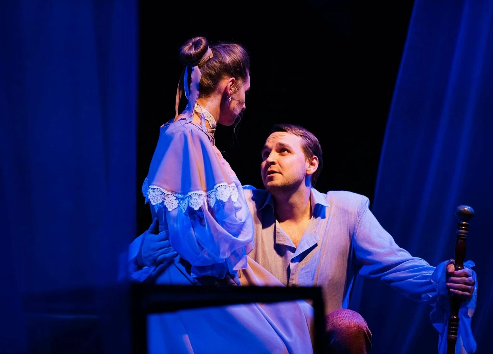 Спектакль тамбов билеты. Тамбовский молодежный театр. фото спектакля обыкновенное чудо&quot;вахтангова театр.