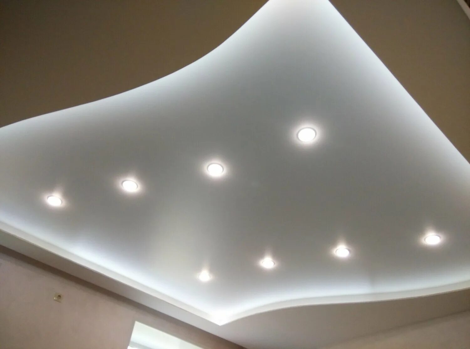 натяжные потолки свердловский. натяжные потолки свердловский. многоуровневые потолки разных цветов. шуттерсток натяжные потолки. натяжные потолки свердловский.