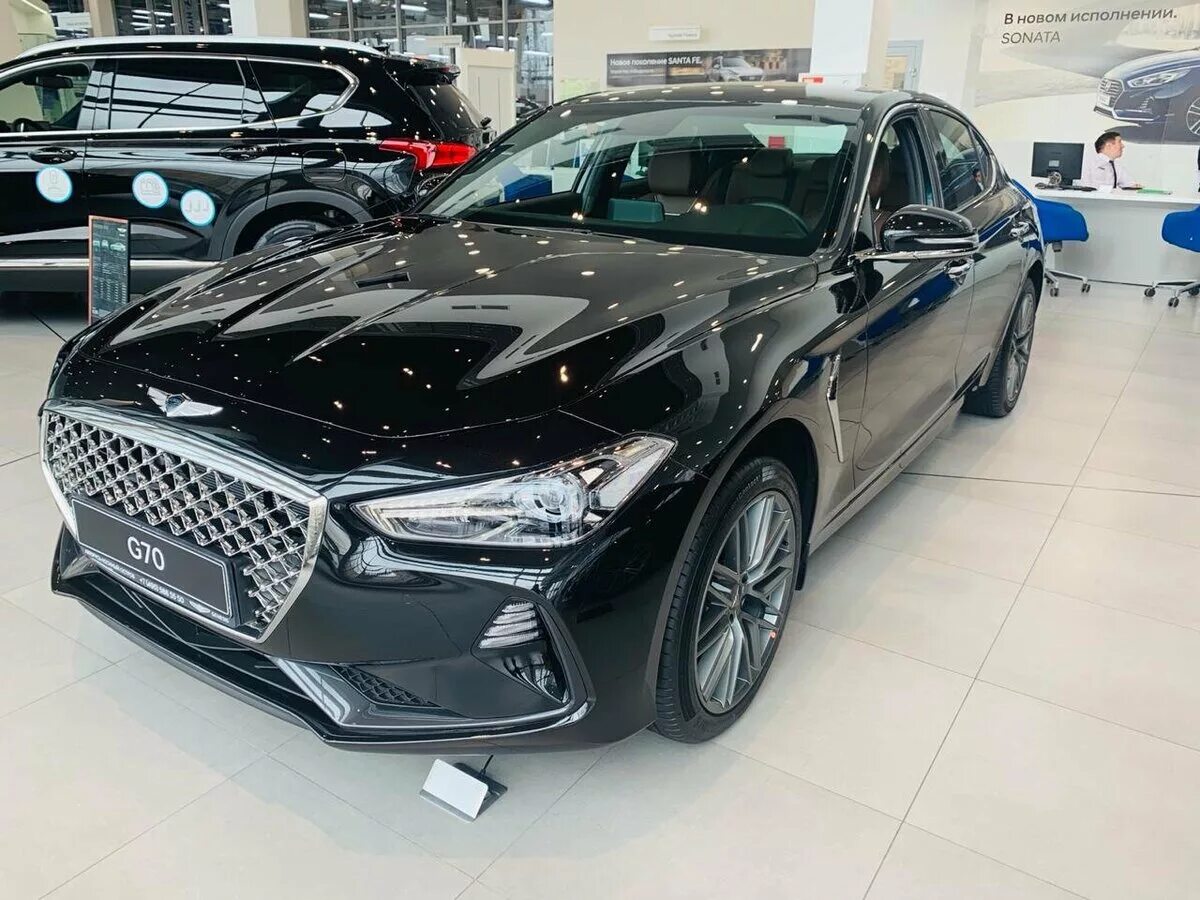 Купить генезис новый. Genesis g70 черный. Genesis g70 2019 Black. Hyundai Genesis 2019 g70. Genesis g70 2020 черный матовый.