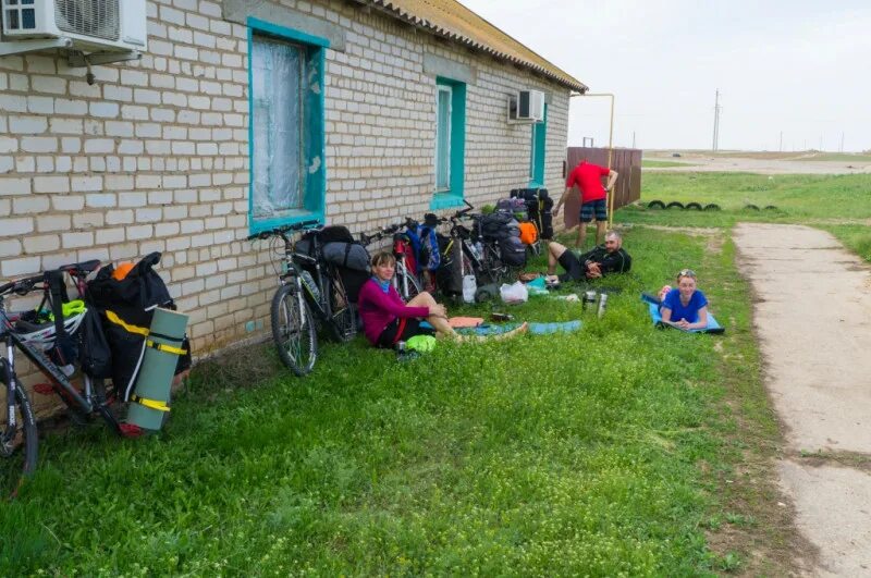 Погода п ленина. Маяк октября Волгоградская область. Волгоградская область Ленинский район поселок Маяк октября. Маяк Ленинский район Волгоградская область. Маяк октября Ленинский район Волгоградская область школа.