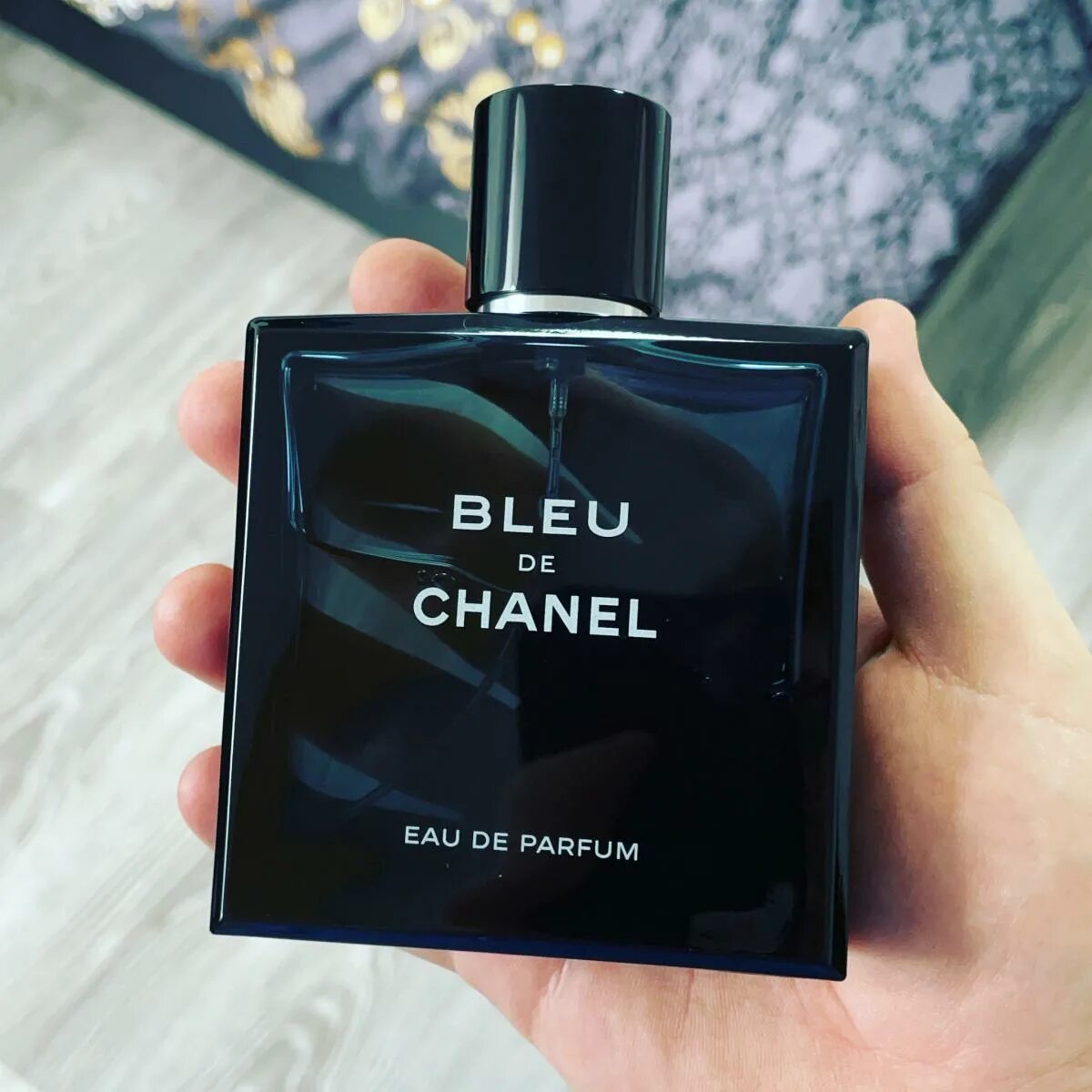 Chanel eau bleu. Блю де Шанель мужские духи. Шанель Блю мужские 100мл туалетная вода. Chanel bleu EDP 100ml. Блю де Шанель мужские 100мл.