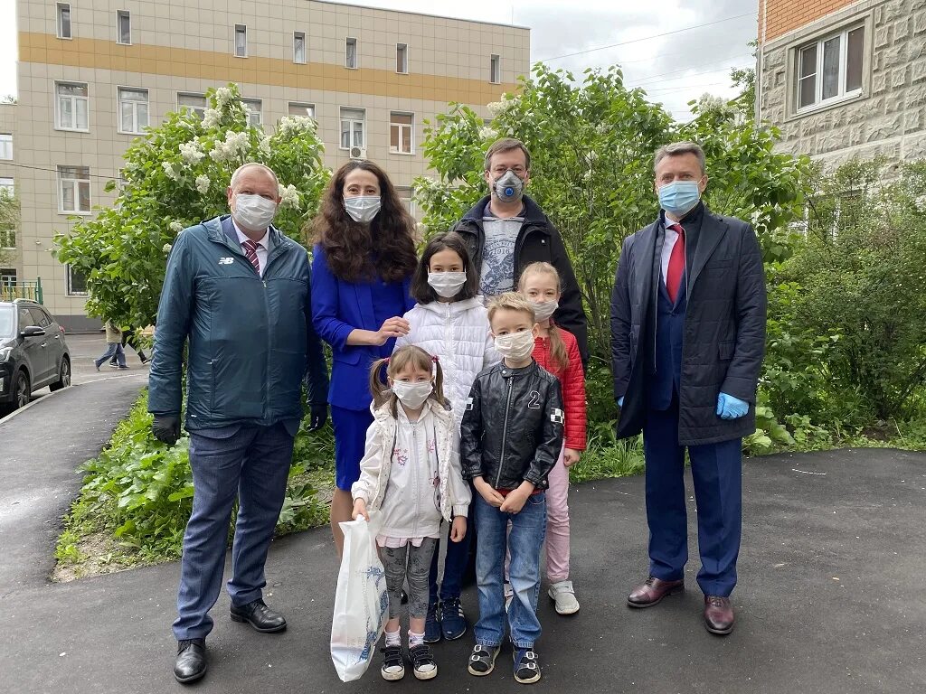 Семьям с детьми в госдуме многодетным