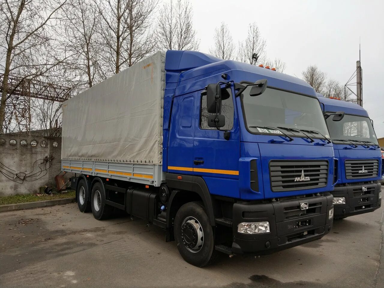 Камаз 5308 бортовой тентованный. Полуприцеп маз 975830. Маз 631019. Шторный полуприцеп kogel. Маз тентованный 10 тонн.