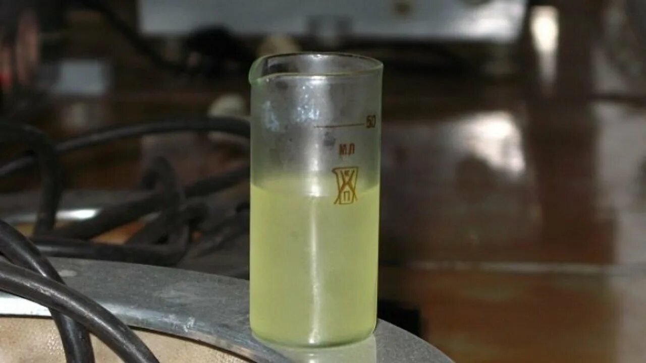 Закачать солярку. Цвет солярки. Закачать солярку. Фильтр тонкой очистки топлива т-40. Закачать солярку.