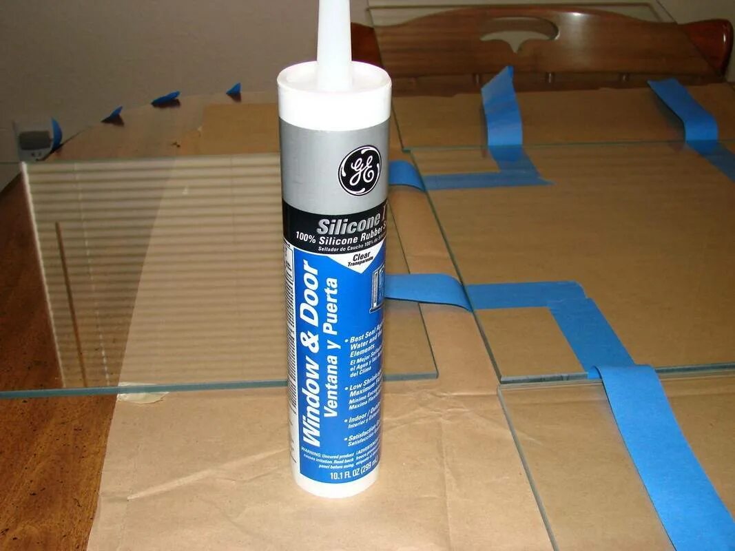 каким клеем заклеить стекло. супер клей для стекла прозрачный. каким клеем заклеить стекло. герметик для лобового стекла ваз 2110. клей супер момент стекло 3 г.