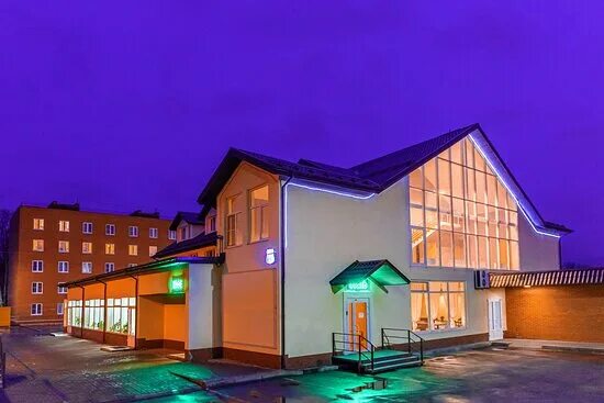 Отель Ист Ривер 3*, Балабаново, цены от 2600 руб. 101Hotels.com