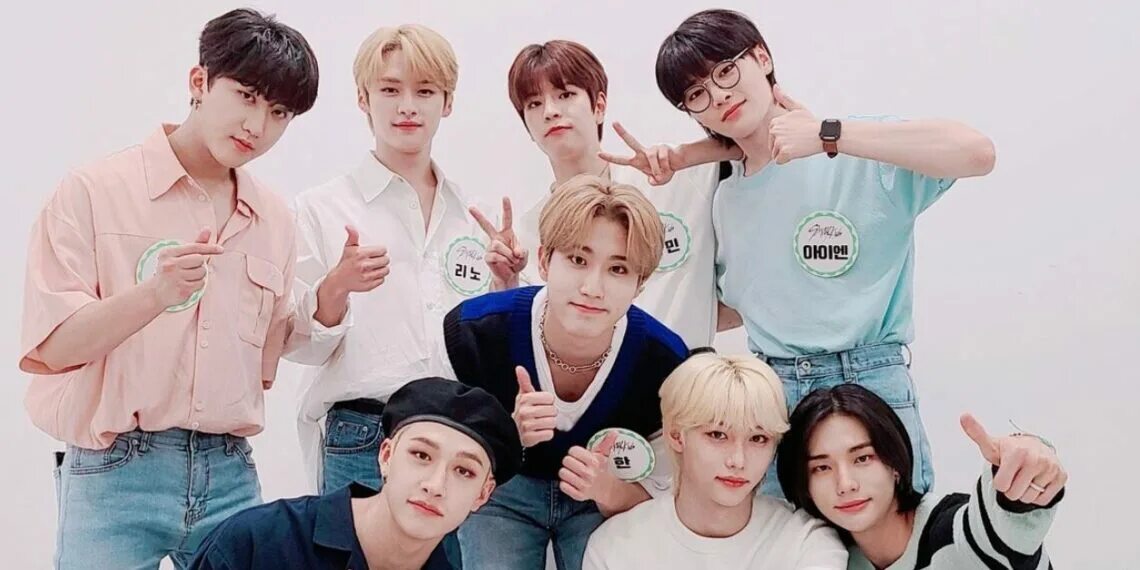 Группа stray kids участники 2022. Участники стрэй kids. Clio косметика stray kids. K-pop группа stray kids. Группу стрэй кидс.