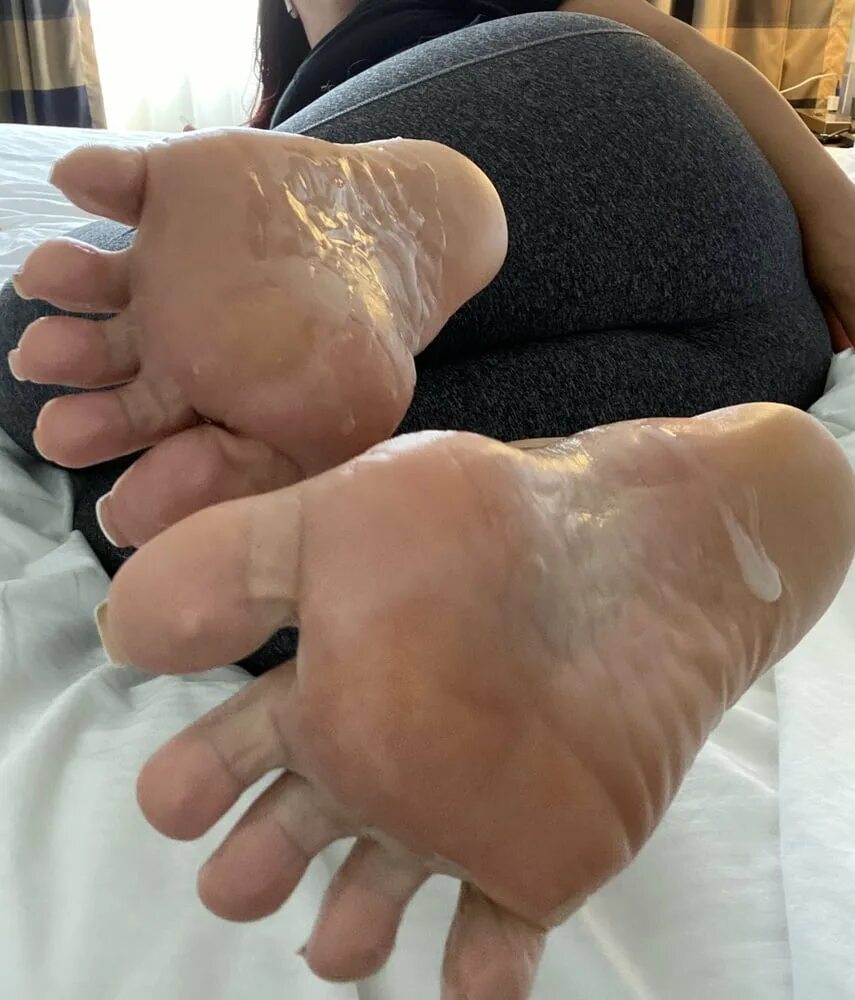 Feet aidan. Солес феет 15. Foot liza. Miss heels lisa. Liza feet.