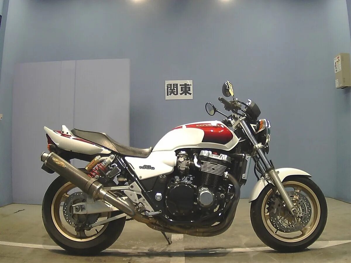Honda cb 1300 sf. Honda cb 1300 sf. Honda cb 1300 sf. Приборная панель honda cb1300sf sc40. Хонда сб 1300 сф.