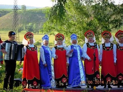 Как называется ансамбль села красный зелим