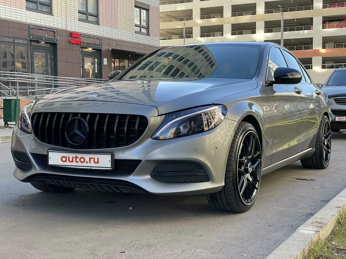 Mercedes E 300 - умный и технологичный бизнес-седан - КолумбАвто в Минске, Белар