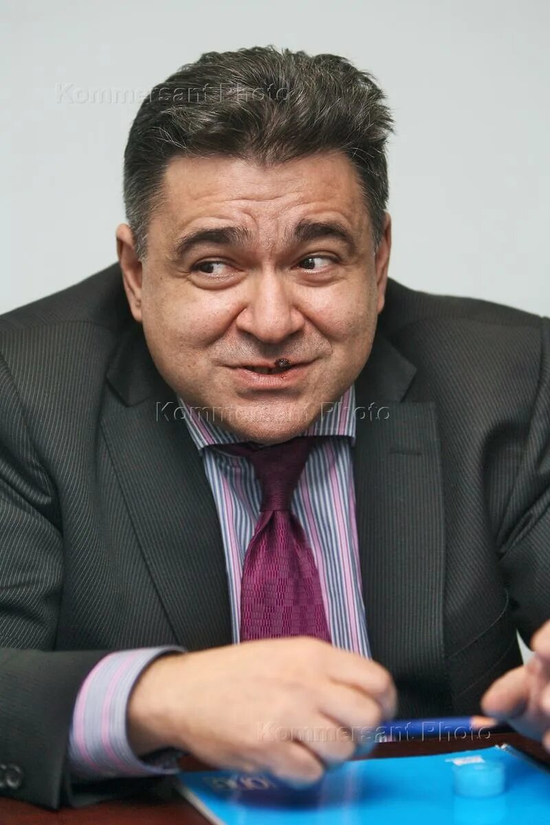 Генеральный директор национальной библиотеки. Генеральный директор национальной библиотеки. Генеральный директор национальной библиотеки. Директор рнб гронский. Генеральный директор национальной библиотеки.