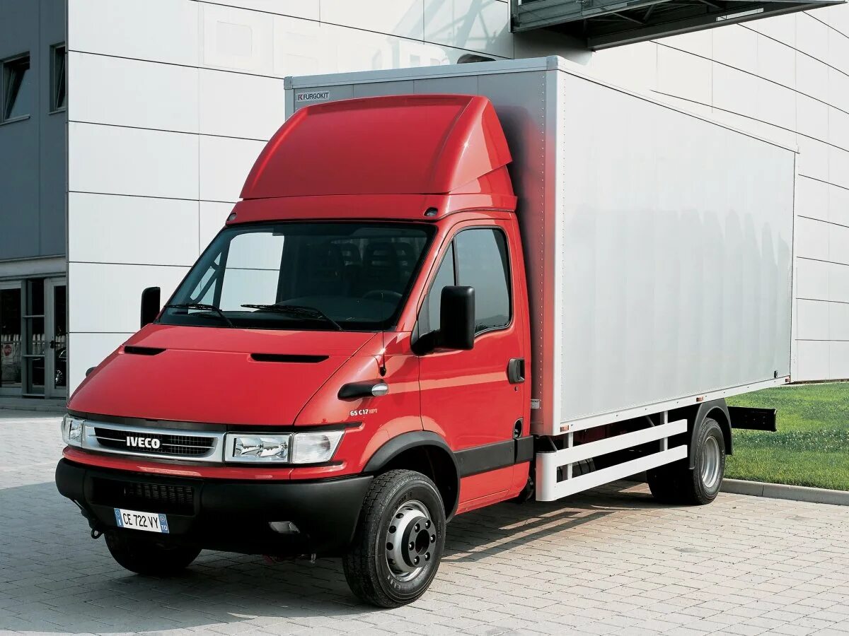 Ивеко Дейли. Ивеко Дейли фургон. Ивеко Дейли грузовой. Iveco Daily грузовой фургон. Ивеко дейли фото