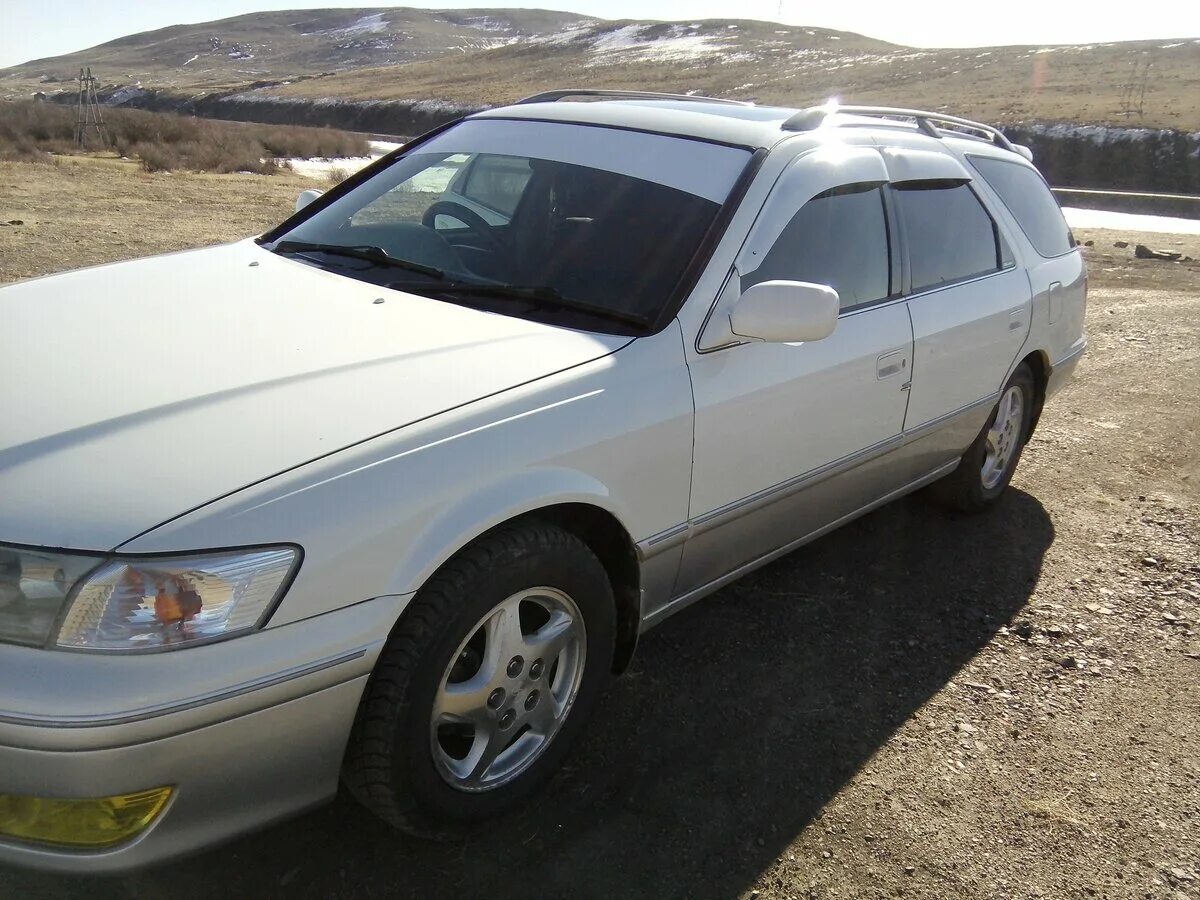 Тойота универсал 2000 годов. Toyota Mark II Qualis 2000. Toyota Mark II Qualis VIII (x100).