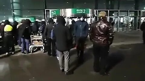 Мигрантов гнать