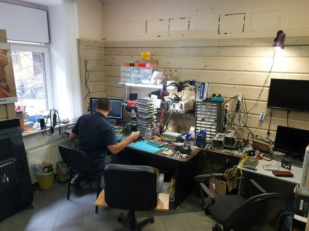 Компьютерный сервис для охотника. Компьютерный мастер. Московский компьютерный сервис. Мастерская по ремонту аудиотехники. Мастерская по ремонту компьютеров.