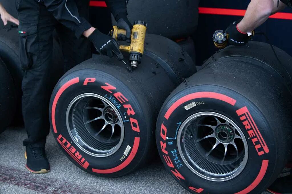 Резина формула 1. Pirelli f1 tyres. резина f1 pirelli. шины pirelli formula 1. pirelli formula 2025.