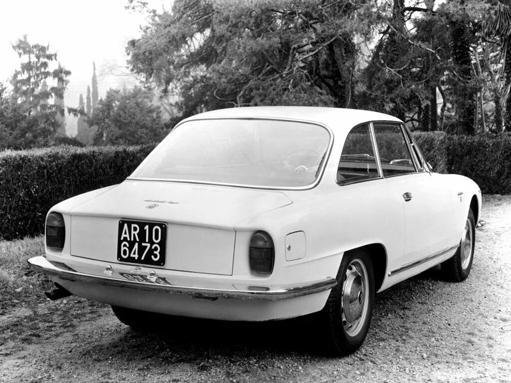 Alfa romeo 2600 berlina салон. Alfa romeo 2600. Alfa romeo 2600 spider. Alfa romeo 2600 sprint zagato. Alfa romeo 2600 sz.