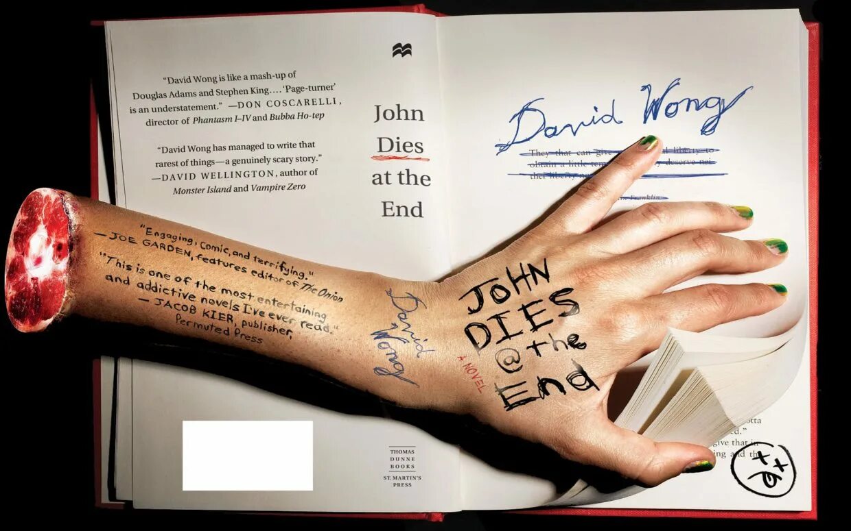 The end john. John dies at the end book. The end книга John dies. John dies at the end by David Wong. Книга the end Эстетика.