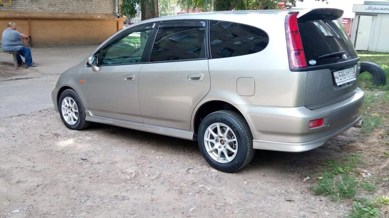 Хонда стрим 2000. Хонда стрим серебристая. Honda stream 2000. Honda stream 2000 r 20. Хонда стрим 2000 года.