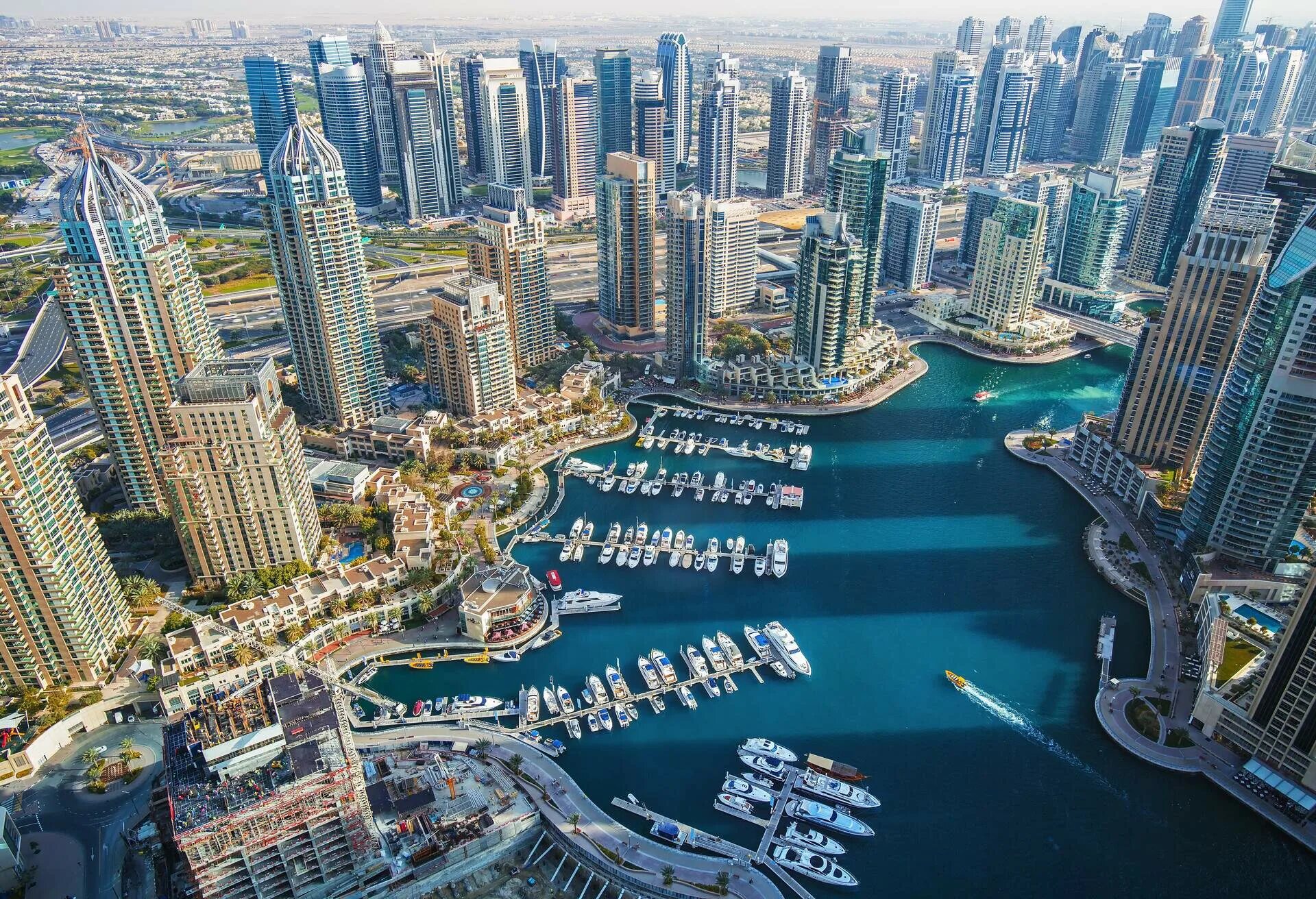 Dubai Marina район. Marketing uae