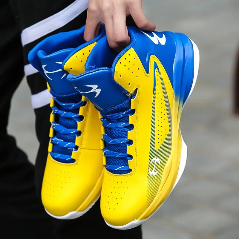 Желто синие кроссовки. Kinash баскетбольные кроссовки желтые. Синие баскетбольные кроссовки. Баскетбольные кроссовки сини жёлтые.