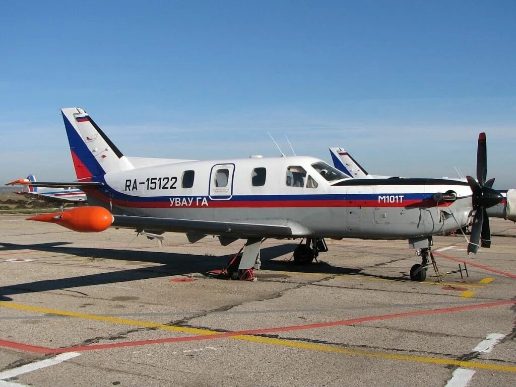 М-101т пассажирский самолёт. М-101т «гжель». М-101т пассажирский самолёт. Аэрбас а 321 гжель. Фигурка самолета.