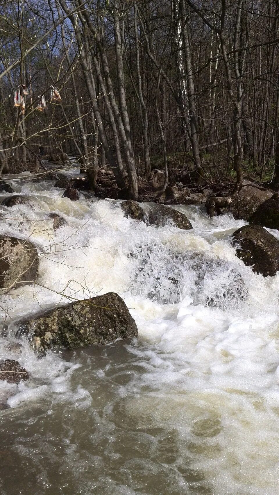 Кук караук башкортостан где находится. Водопад кук-караук башкирия. ишимбайский район водопад кук караук. пещера салавата юлаева водопад кук караук. кук караук в июне.