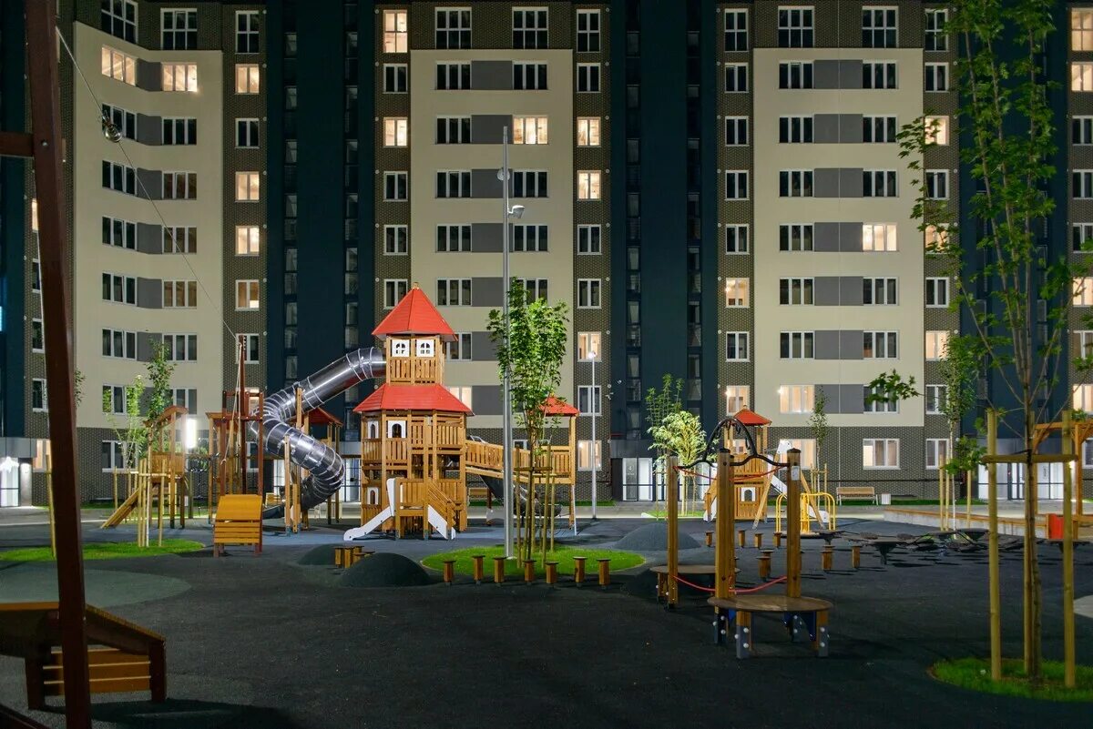 Жк новый город калининград. Новгородская улица калининград застройщик. Жк новый город калининград. Калининград ул новгородская новый город. Новые город калининград новгородская улица.