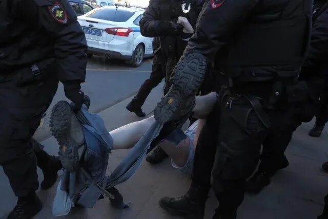 Сейчас в Петербурге события. Протесты в Санкт-Петербурге. Акции протеста в СПБ 27 февраля. Хроника событий на Украине. Петербург 27 февраля 2024 года