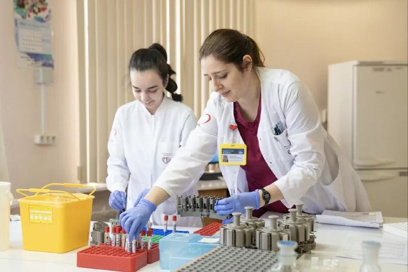 зав отделением лабораторной диагностики. хромсистемслаб оборудование. лаборатория хромолаб. хромолаб лаборатория официальный сайт. лабораторная диагностика 2019.