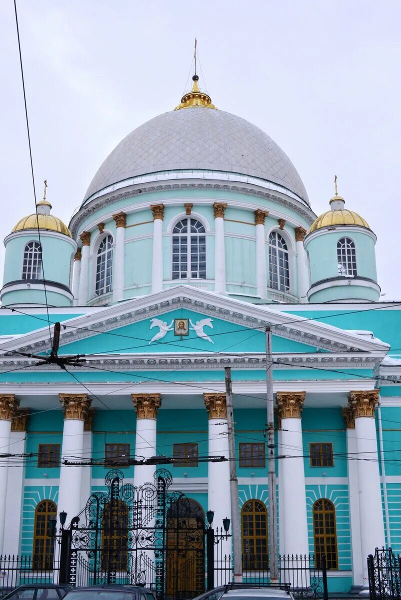 Храм курск сайты. Курский Знаменский Богородицкий монастырь.