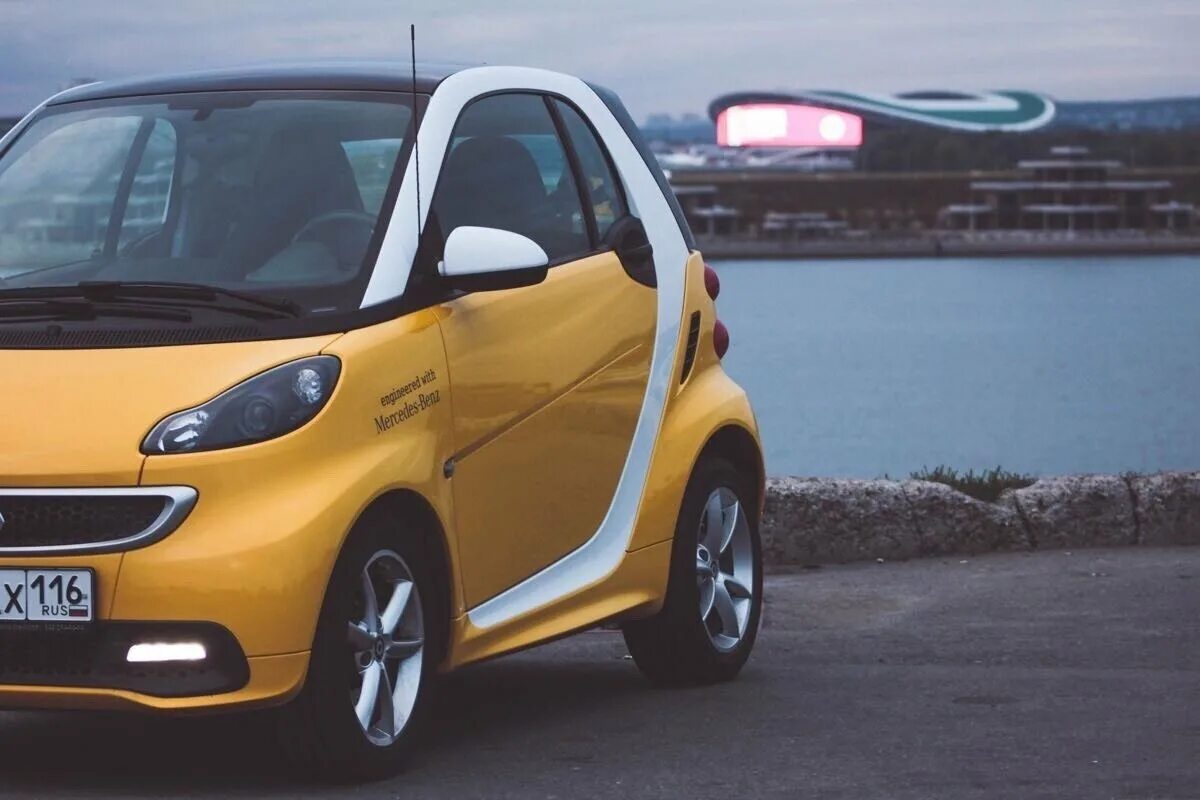 Smart yellow. Smart yellow. Smart fortwo cabrio желтый. авто смарт fortwo желтый. Smart fortwo желтый.