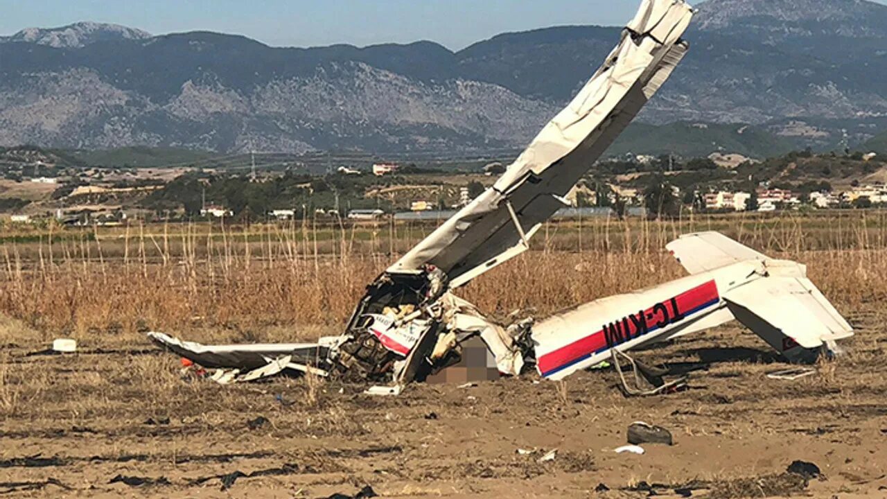 Авиакатастрофа в Анталии. Крушение самолета в Анталии. Аэропорт Анталия разбитые самолёты.