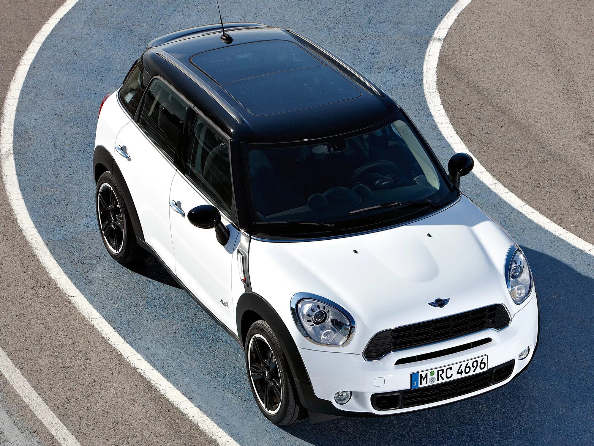 13 мини купить новый. Mini Cooper s Countryman all4. Mini Cooper s Countryman r60. Мини Купер s all4. Мини Купер Кантримен 2010.