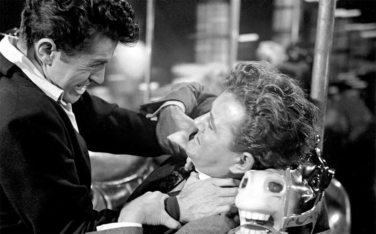 Хичкок незнакомцы. Рут роман незнакомцы в поезде. Незнакомцы в поезде хичкок. Незнакомцы в поезде фильм. Незнакомцы в поезде фильм 1951.