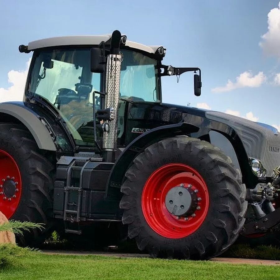 Трактор видео 2. Трактор мультфильмы для детей. Трактор гоша погрузчик. Трактор гоша трактор гоша. Синий трактор пополям пополям.