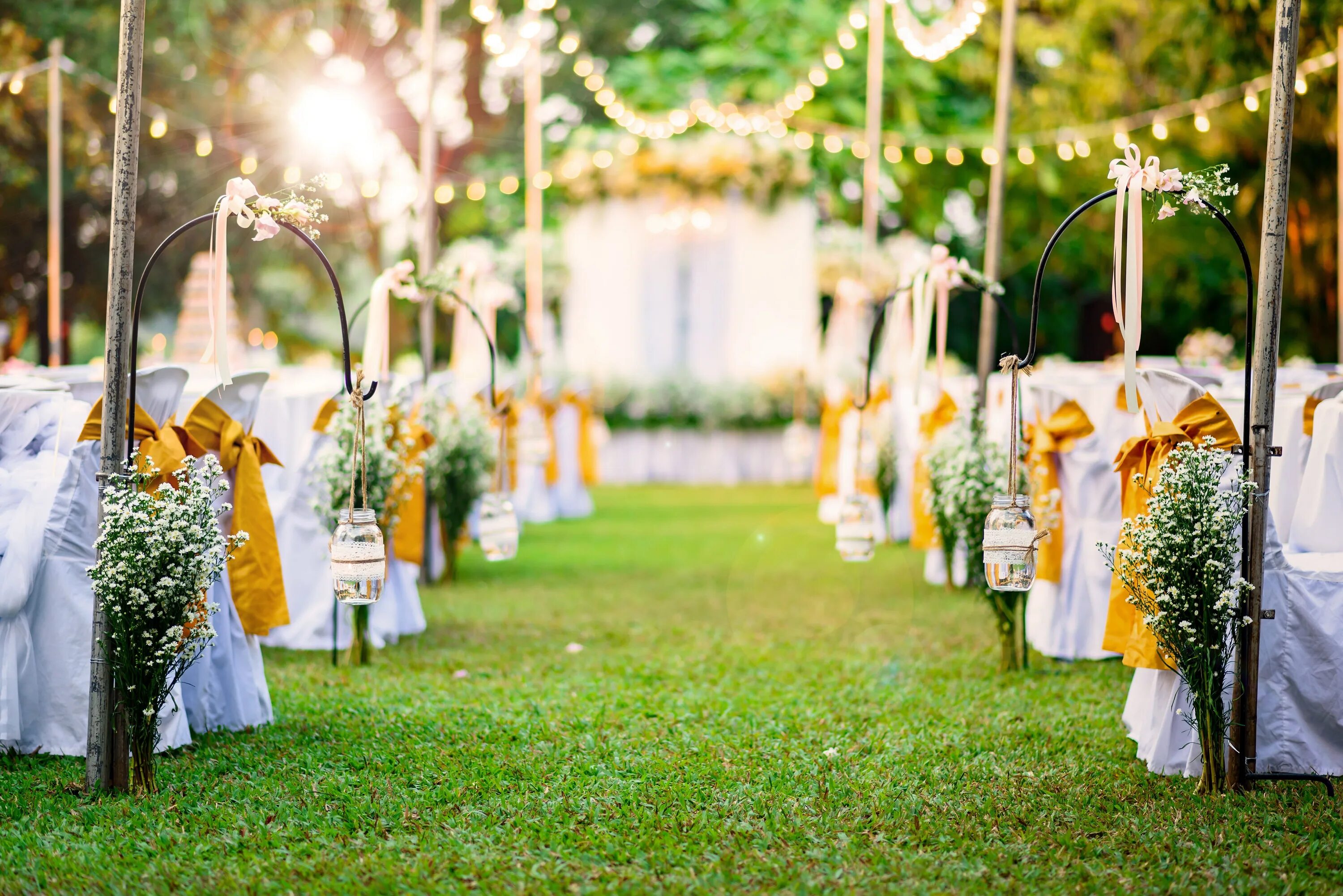 1 events. Свадебная церемония в саду. Свадебная тематика. Свадебная церемония на природе. Свадебный банкет на природе.