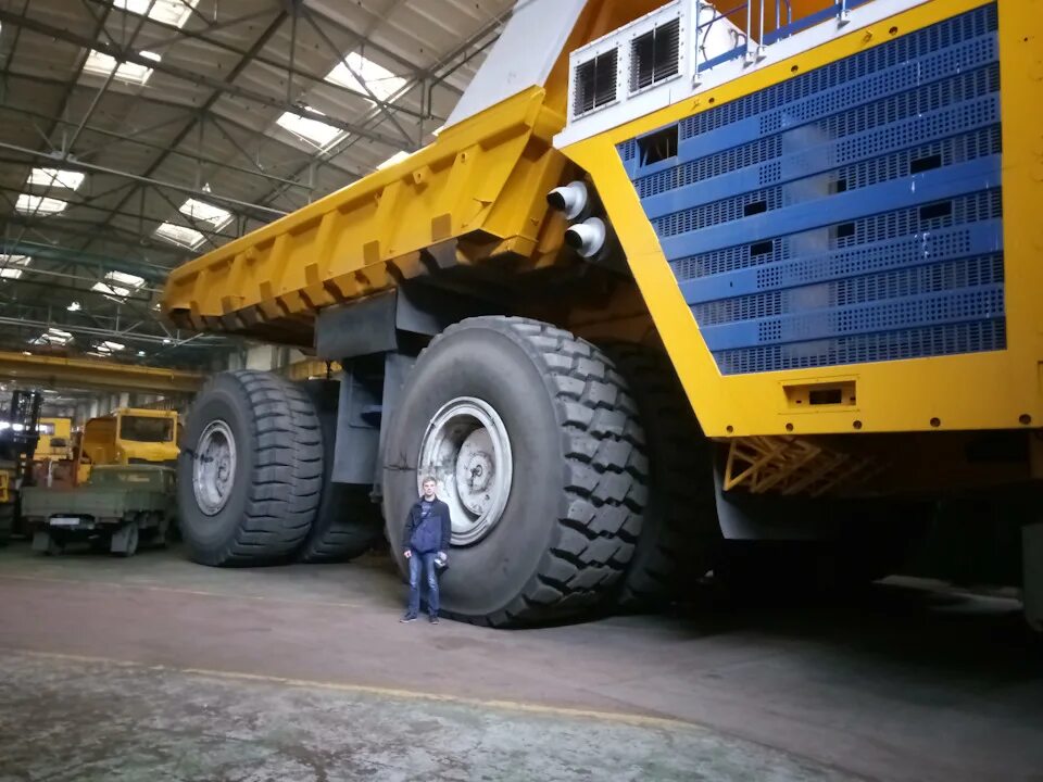 Категория а3 на карьерный. Белаз 75170. Белаз 320 тонн. Кузов белаз 75306. Белаз 75302.