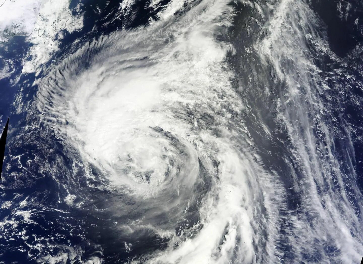 Что надвигается ,на,Японию. Вика ураган. Typhoon off the Coast of Japan Jack London.